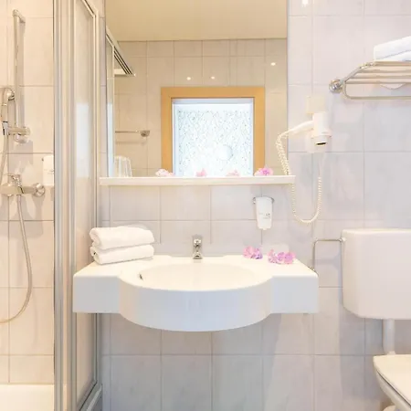 Otel Familien-sporthotel Florianihof 3*