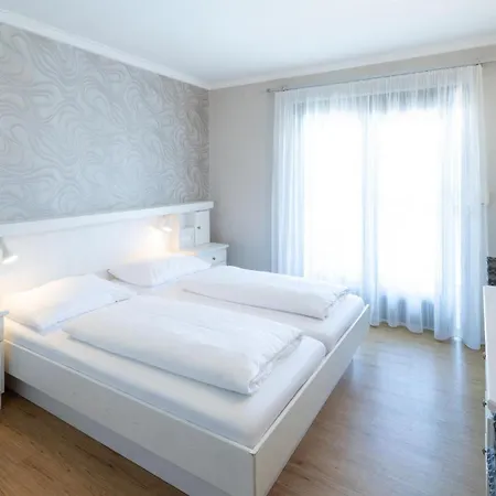 מלון Familien-sporthotel Florianihof סנט קנזיאן