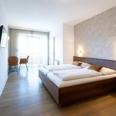 Familien-sporthotel Florianihof 圣卡荐